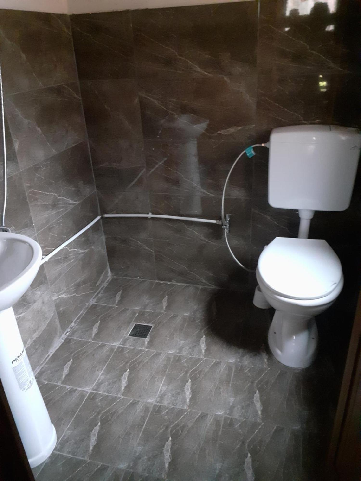 Guesthouse Dioni ヴァルボナ エクステリア 写真
